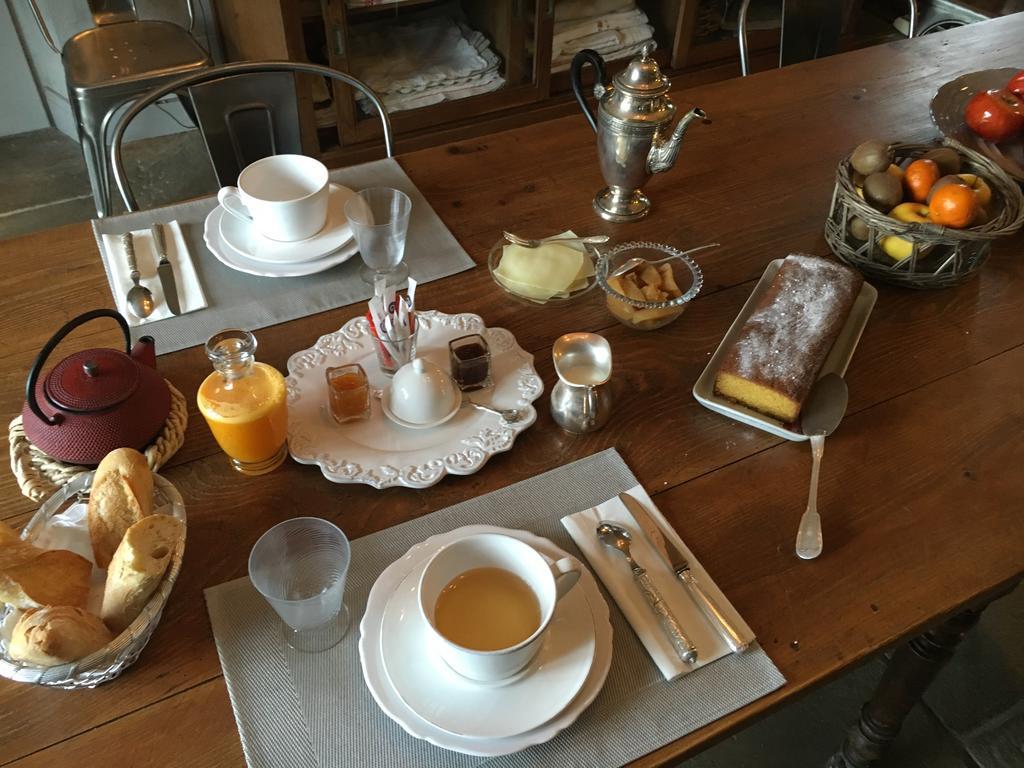Les Volets Bleus Bed and Breakfast Arcangues Buitenkant foto