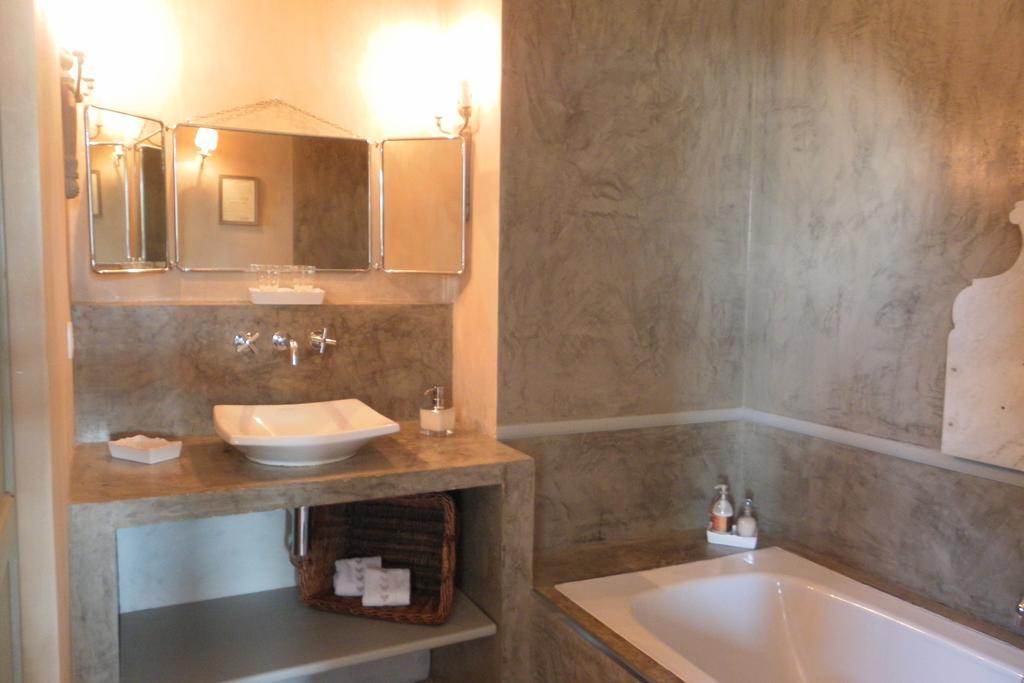 Les Volets Bleus Bed and Breakfast Arcangues Kamer foto