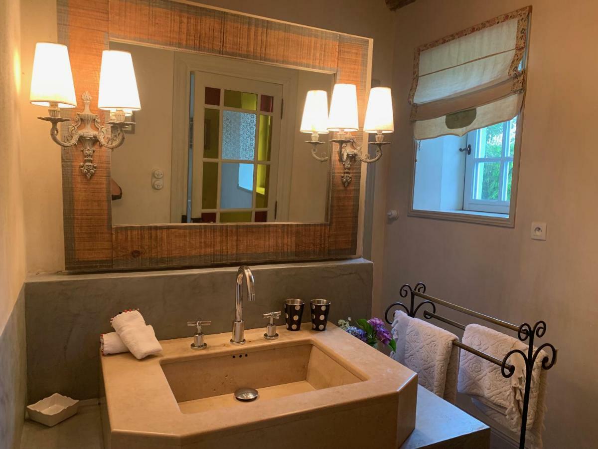 Les Volets Bleus Bed and Breakfast Arcangues Buitenkant foto
