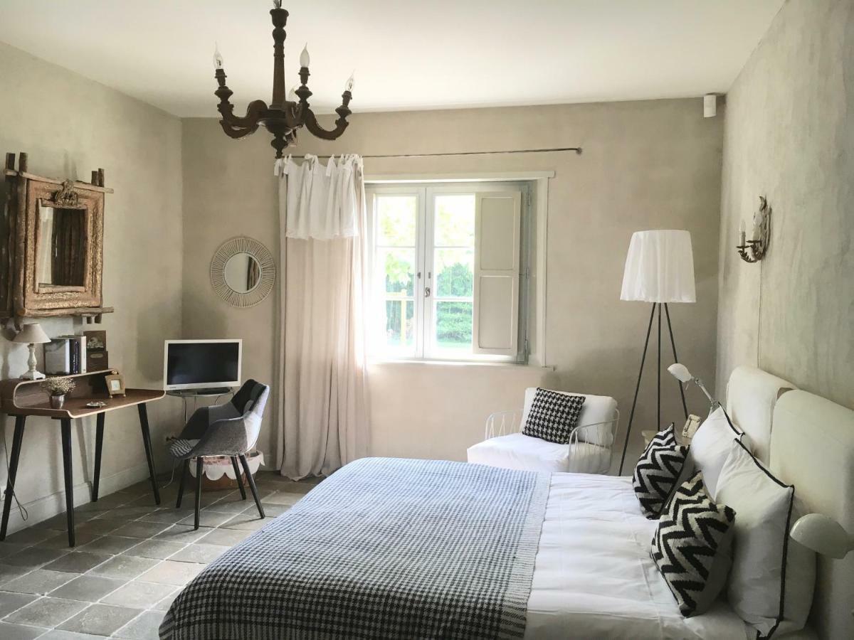 Les Volets Bleus Bed and Breakfast Arcangues Buitenkant foto